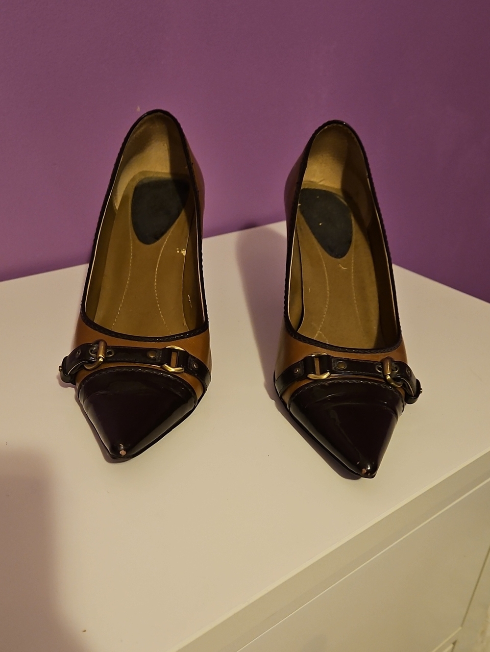 Pointed Toe Two-Tone Brown Leather Pumps